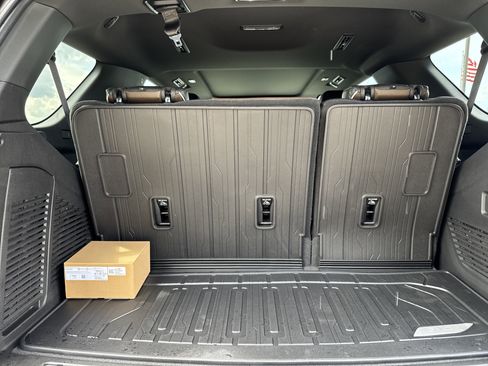 Used 2026 GMC Yukon Denali Ultimate image 36