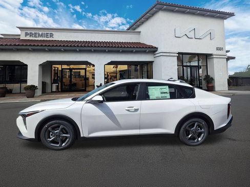 New 2026 Kia K4 FWD image 5
