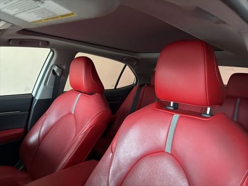 Used 2021 Toyota Camry XSE image 10