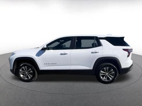 Used 2025 Chevrolet Equinox LT image 9