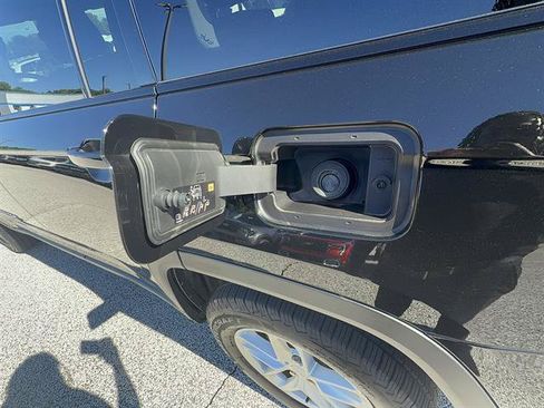 Used 2022 Jeep Grand Cherokee L Laredo w/ Luxury Tech Group I AWD/4WD image 28