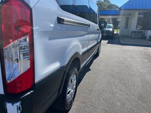 Used 2023 Ford Transit 350 XLT image 7