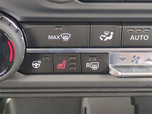 New 2025 Ford Bronco Badlands image 21