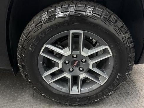 New 2026 GMC Terrain AT4 w/ Convenience Package III AWD/4WD image 11