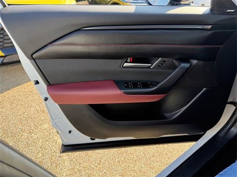 Certified 2025 MAZDA CX-50 AWD 2.5 Hybrid w/ Cargo Package image 21