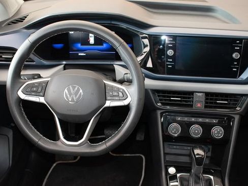 Used 2023 Volkswagen Taos SE AWD/4WD image 15