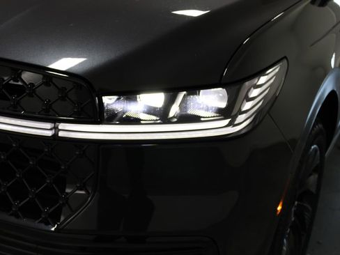 New 2026 Lincoln Navigator L Reserve w/ Jet Appearance Package image 61