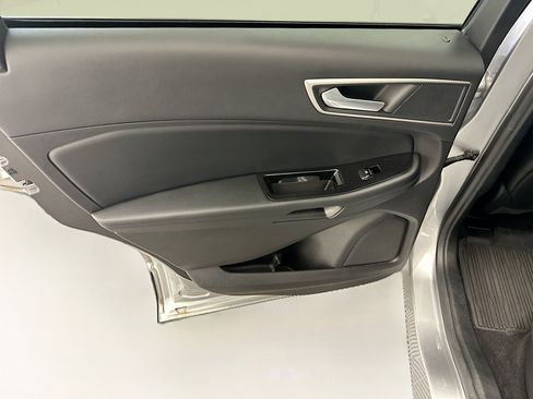 Used 2020 Ford Edge SEL w/ Convenience Package AWD/4WD image 26