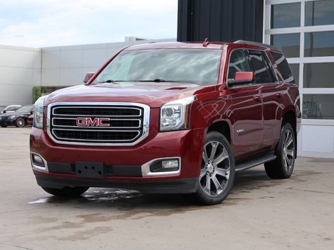 Used 2019 GMC Yukon SLT AWD/4WD image 3