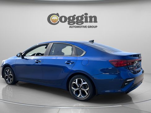 Used 2019 Kia Forte LXS image 3