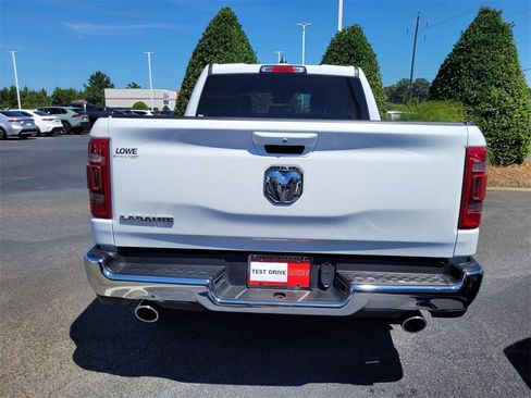 Used 2024 RAM 1500 Laramie image 10