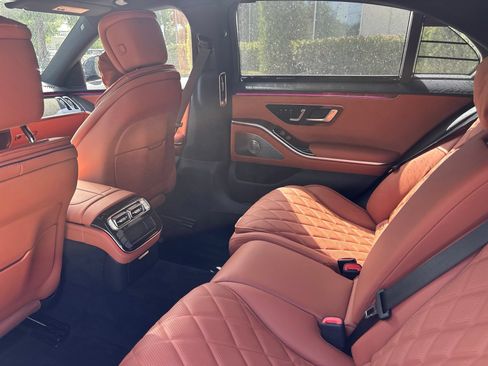 Used 2023 Mercedes-Benz S 580 4MATIC Sedan image 7