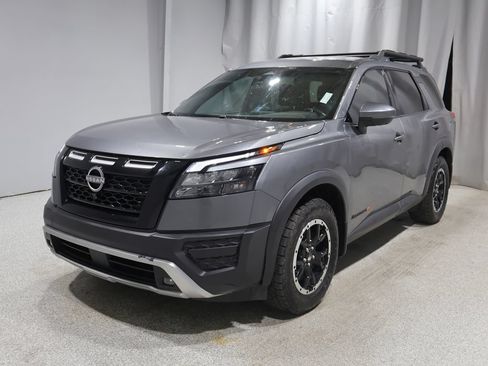 Used 2024 Nissan Pathfinder Rock Creek AWD/4WD image 7