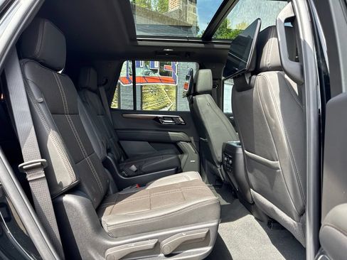 New 2026 Chevrolet Tahoe High Country AWD/4WD image 14