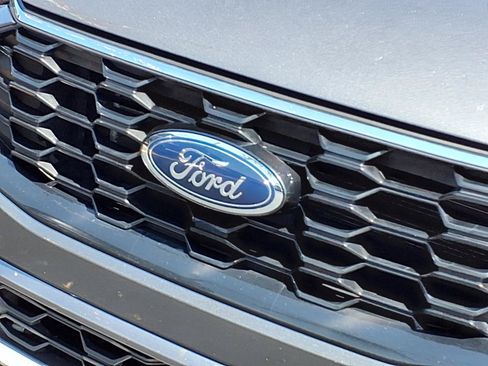 Used 2024 Ford Escape ST-Line w/ Tech Pack #1 AWD/4WD image 32