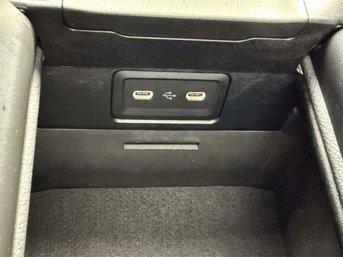 Used 2024 Mercedes-Benz CLE 300 4MATIC Coupe image 24