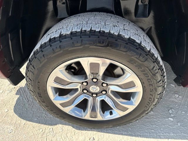 Used 2022 RAM 1500 Limited w/ Body Color Bumper Group AWD/4WD image 30