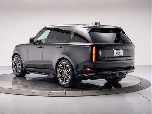 Used 2024 Land Rover Range Rover Autobiography AWD/4WD image 3