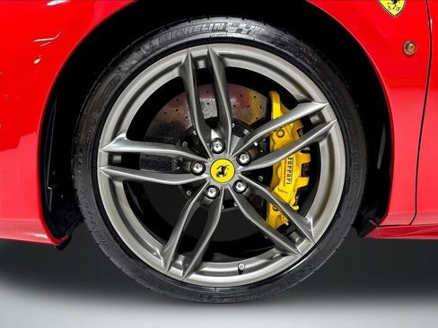Used 2018 Ferrari 488 Spider RWD image 27
