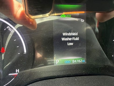Certified 2023 Toyota Sienna XLE FWD image 5