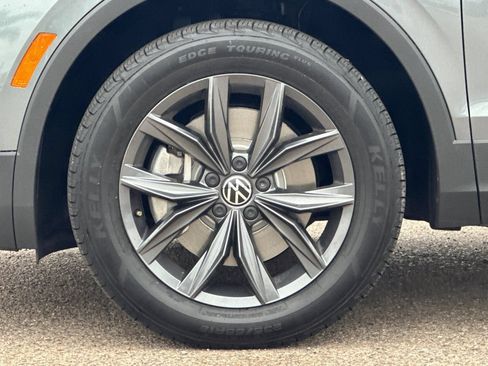 Used 2023 Volkswagen Tiguan SE FWD image 26