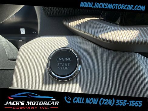 Used 2025 Ford Explorer Active w/ Active Comfort Package AWD/4WD image 35