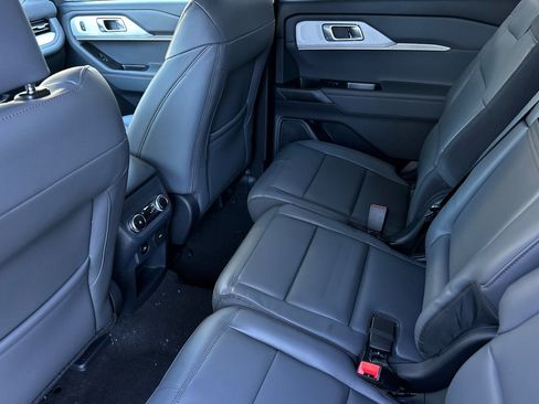 New 2026 Ford Explorer Active w/ Active Comfort Package image 11