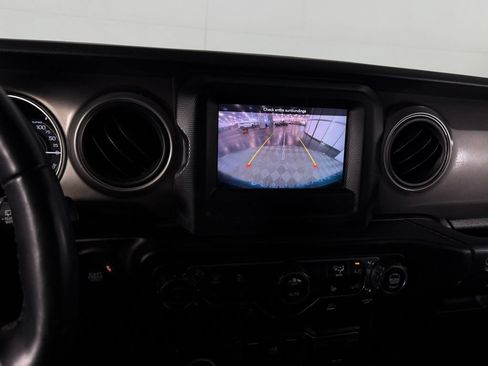 Used 2023 Jeep Wrangler Unlimited w/ Cold Weather Group AWD/4WD image 17