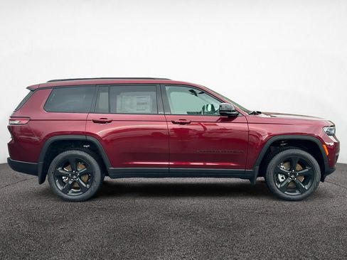 New 2025 Jeep Grand Cherokee L Limited w/ Luxury Tech Group II AWD/4WD image 6