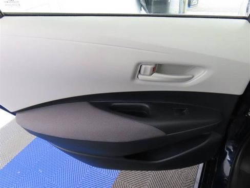 Used 2026 Toyota Corolla LE FWD image 28