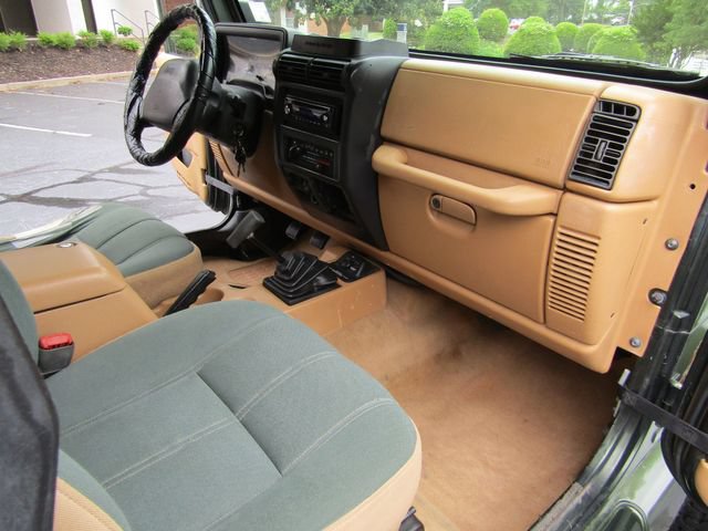 Used 1998 Jeep Wrangler Sahara AWD/4WD image 18