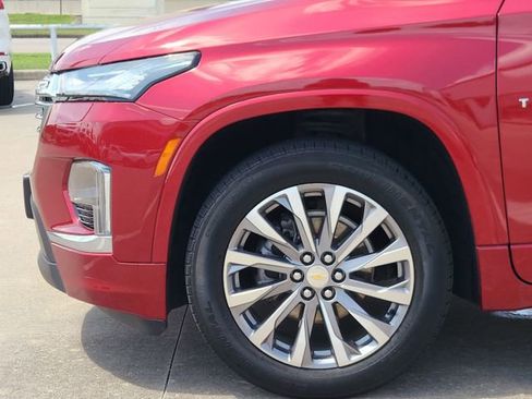 Used 2023 Chevrolet Traverse Premier w/ LPO, Floor Liner Package FWD image 8