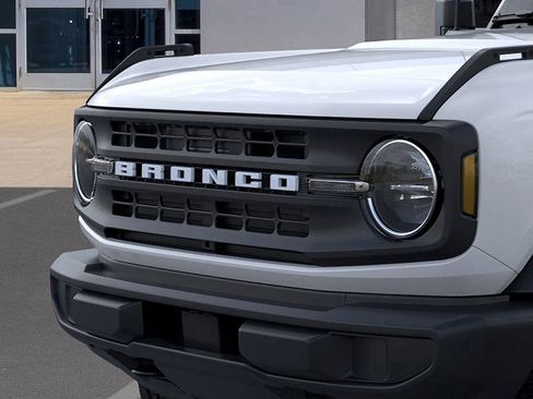 New 2025 Ford Bronco 4-Door image 19