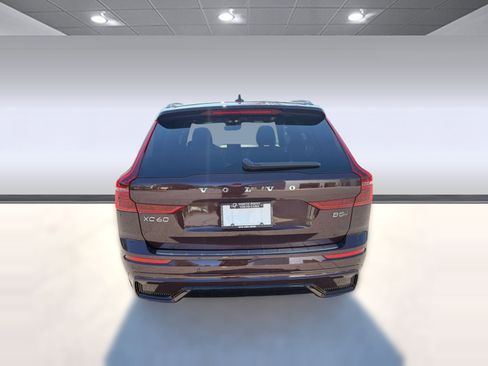 New 2026 Volvo XC60 B5 Plus w/ Climate Package image 10