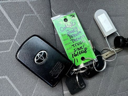 Used 2023 Toyota Tacoma TRD Sport image 11