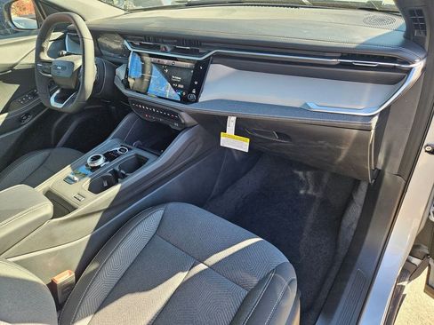 New 2026 Jeep Cherokee Laredo AWD/4WD image 17