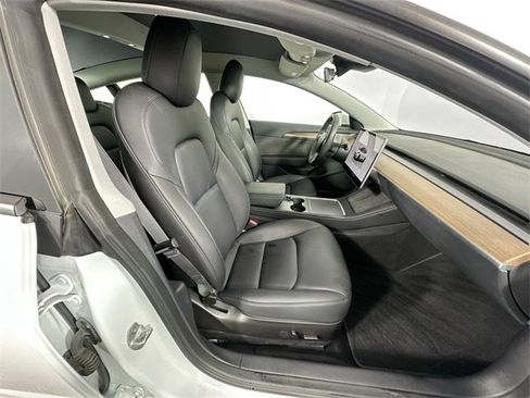 Used 2023 Tesla Model 3 Performance image 25