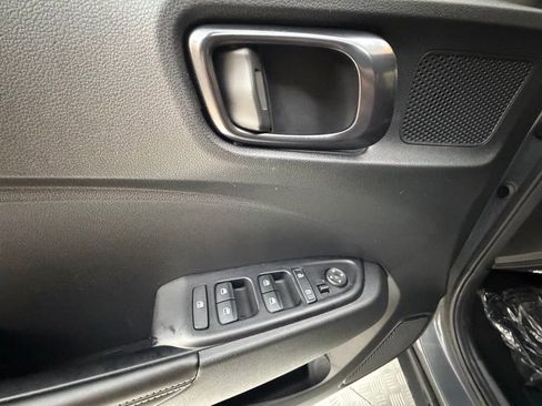 Certified 2024 Hyundai Venue Limited image 26