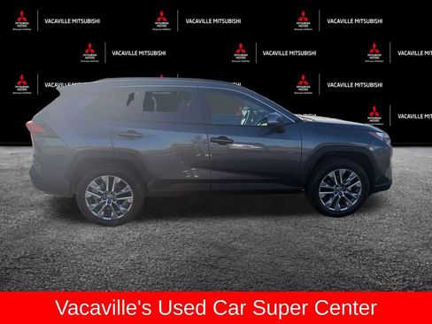 Used 2023 Toyota RAV4 XLE Premium AWD/4WD image 7
