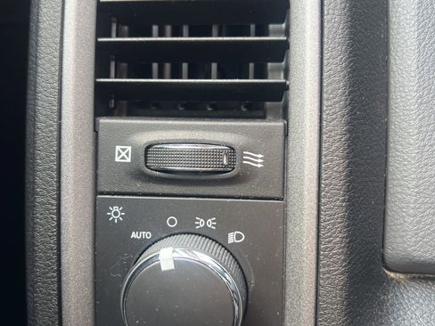 Used 2019 RAM 1500 Tradesman w/ Chrome Plus Package AWD/4WD image 22