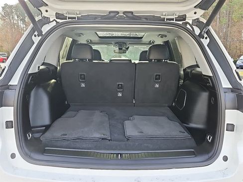 Used 2022 Jeep Grand Cherokee Limited image 29