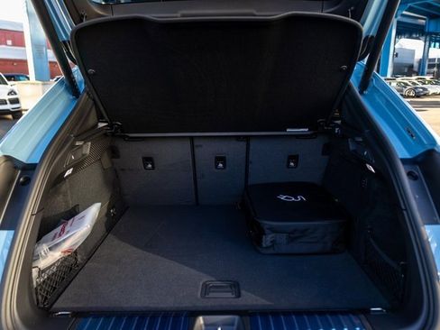 New 2025 Porsche Macan Electric image 33