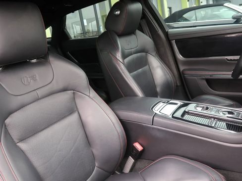 Used 2014 Jaguar XJ R LWB RWD image 26