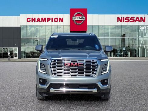 Used 2025 GMC Yukon Denali image 2