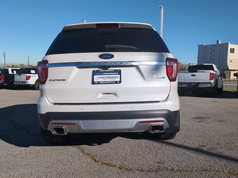 Used 2016 Ford Explorer Platinum image 4