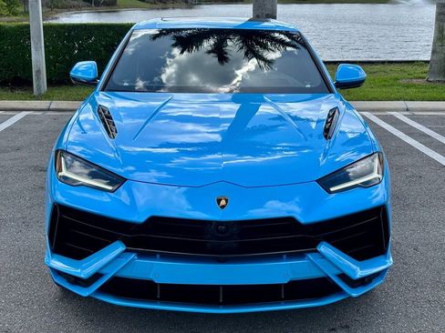 Used 2024 Lamborghini Urus S image 2