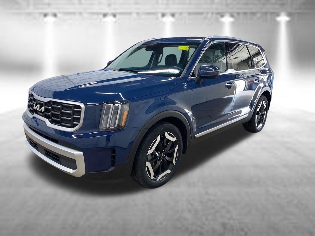 Used 2024 Kia Telluride S w/ S Sunroof Package AWD/4WD image 3
