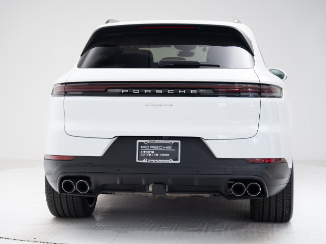 Certified 2026 Porsche Cayenne AWD/4WD image 35