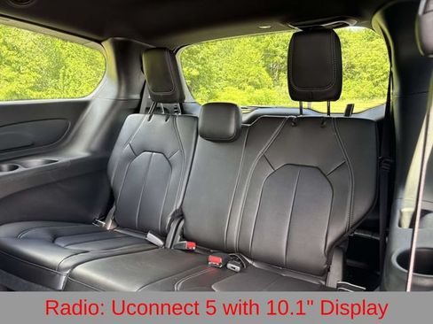 New 2027 Chrysler Pacifica Select FWD image 7