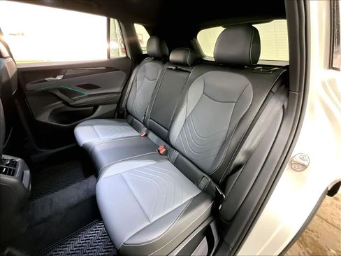 New 2026 Volkswagen Tiguan SE R-Line image 12